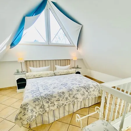בית נופש Neu ! Haus Rosenberg Neu! *
