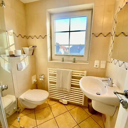 Neu ! Haus Rosenberg Neu! بيت للعطل زنغست